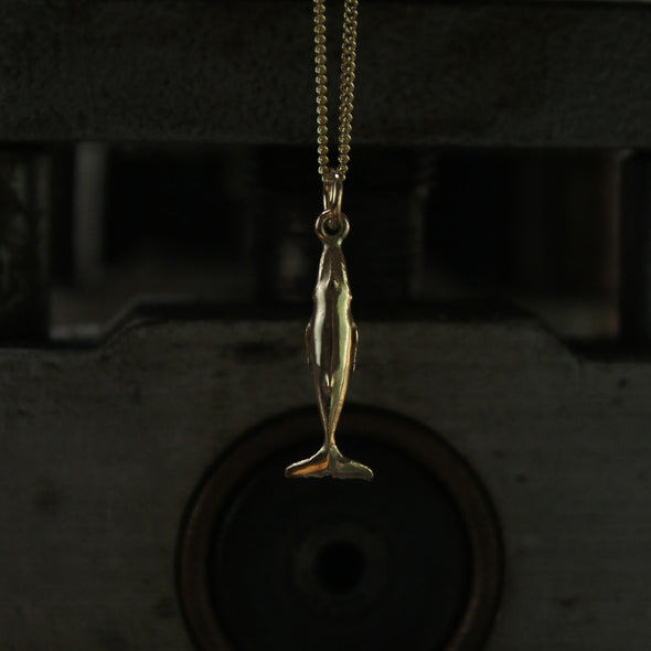 Humpback whale - small - solid 9ct gold