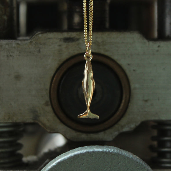 Humpback whale - small - solid 9ct gold