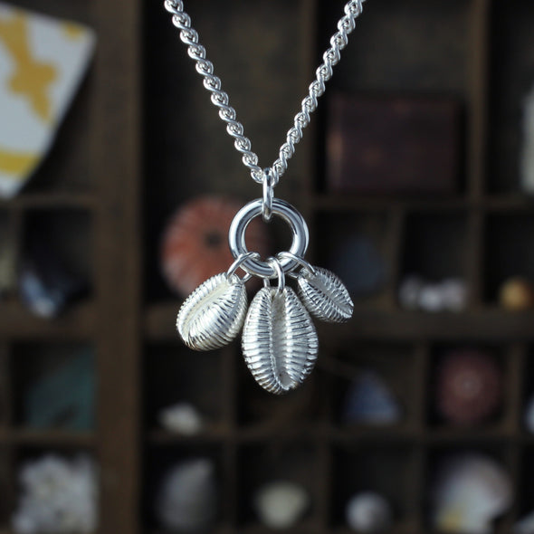 Three cowrie cluster - all silver