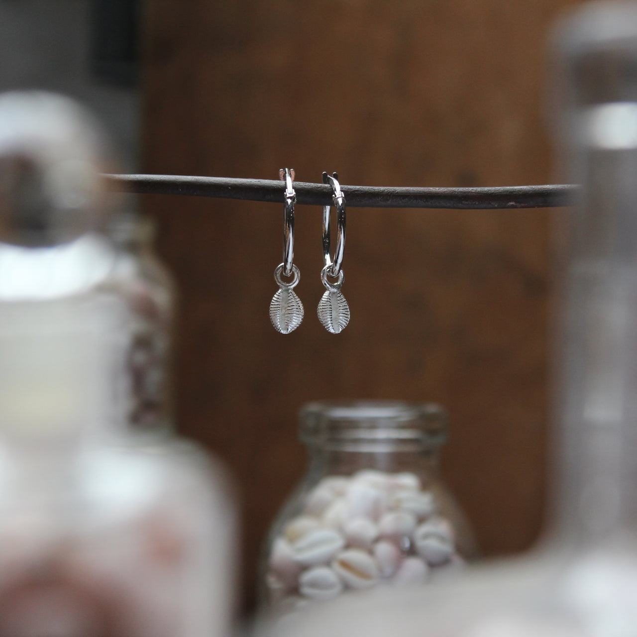 Cowrie hoops - Agnes cowrie