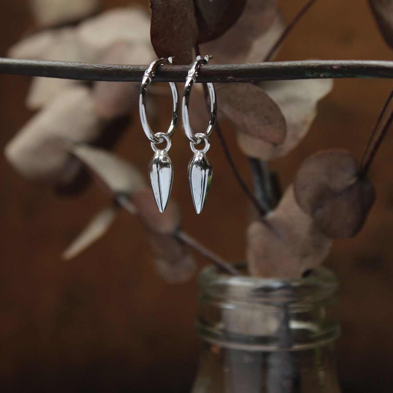 Lily pod hoops