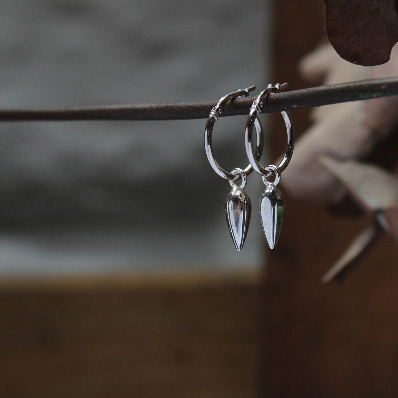 Lily pod hoops