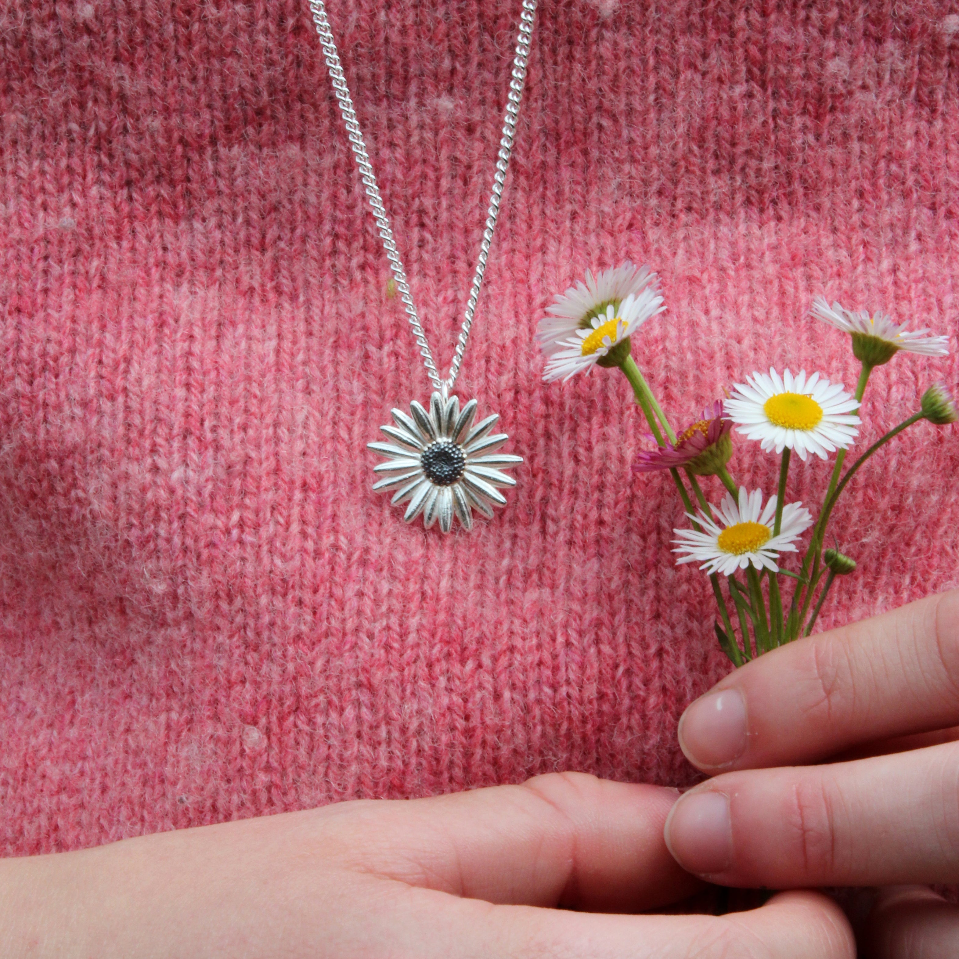 Silver on sale daisy charm