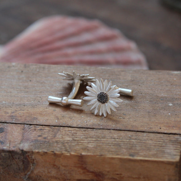 Daisy & boat cleat cufflinks