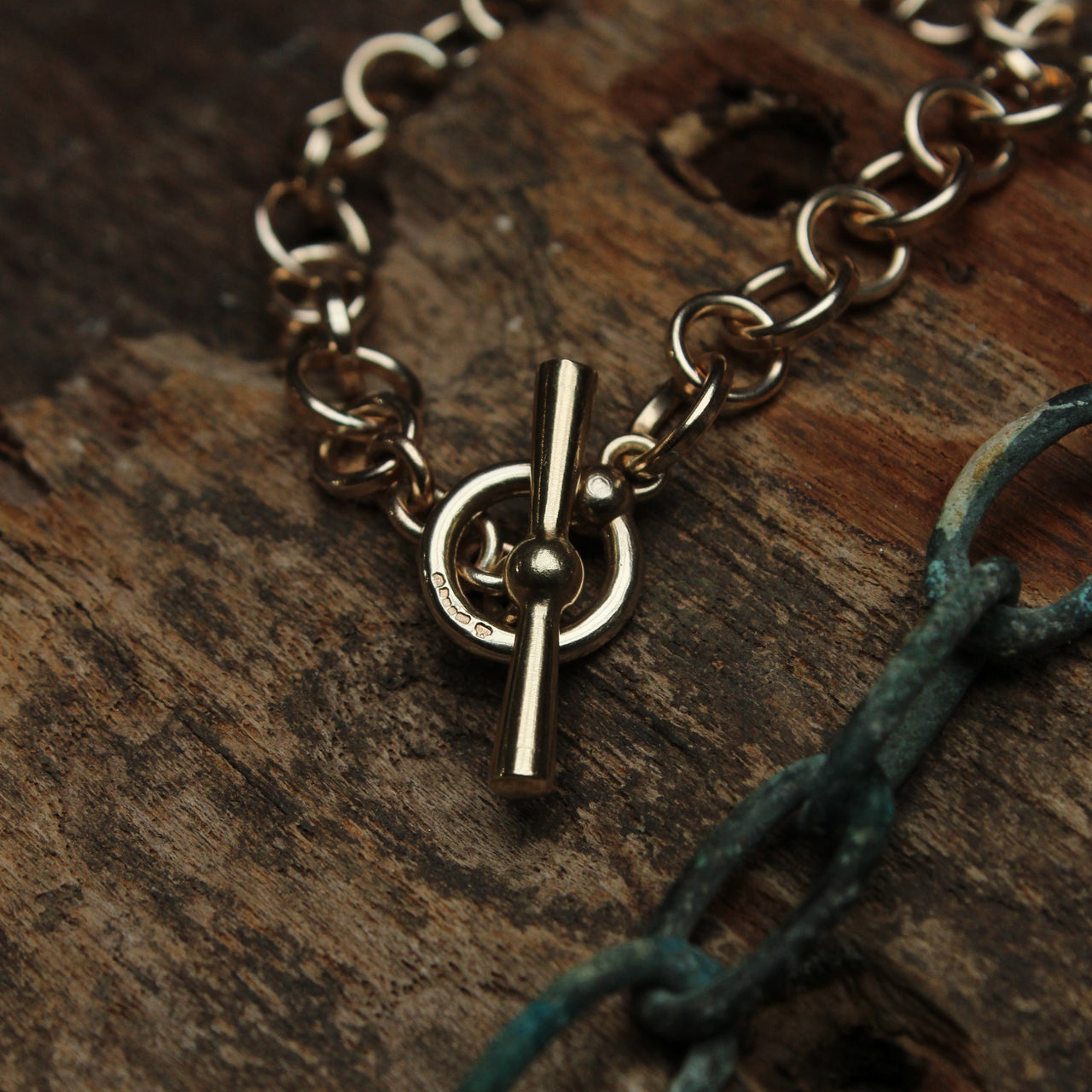 Gold wrist chain - No 3 with cleat & boat ring