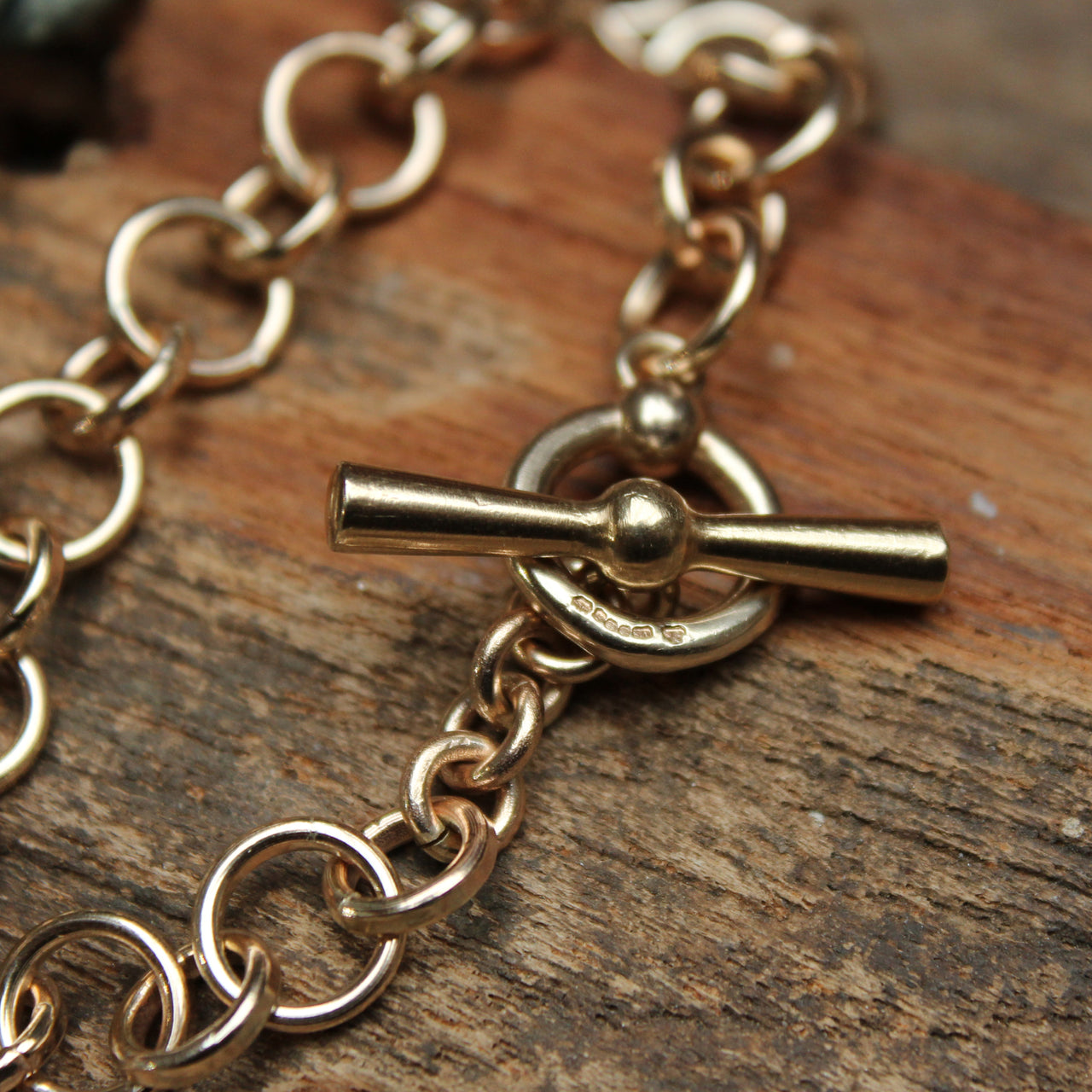 Gold wrist chain - No 3 with cleat & boat ring