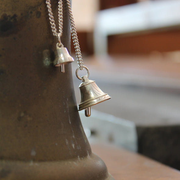 Large ship's bell - with moving parts that ring!
