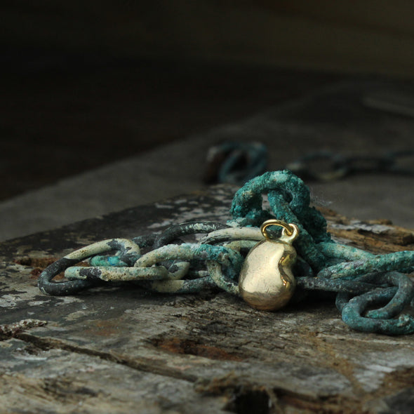 Sea bean - solid 9ct gold
