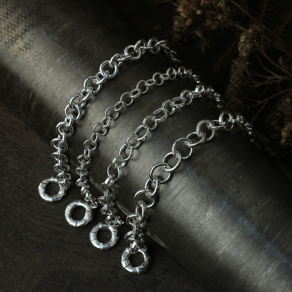 Wrist chain No.4 with no charms