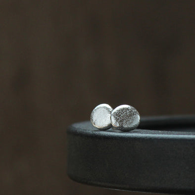 Tiny St Martin's pebble studs