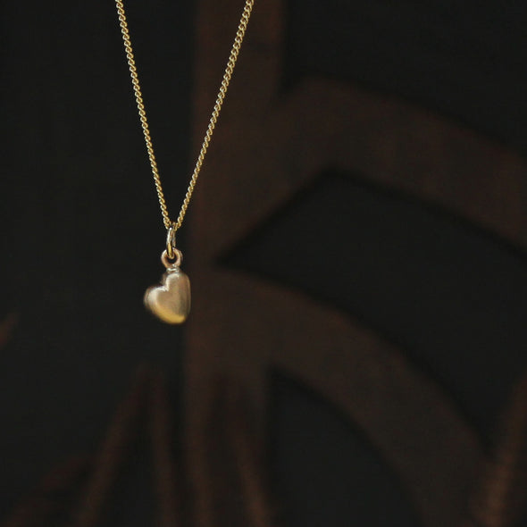 Mini pebble heart - solid 9ct gold