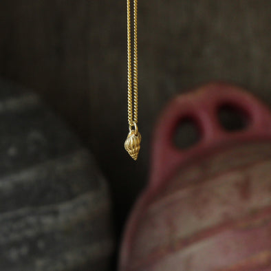 Agnes dogwhelk - solid 9ct gold