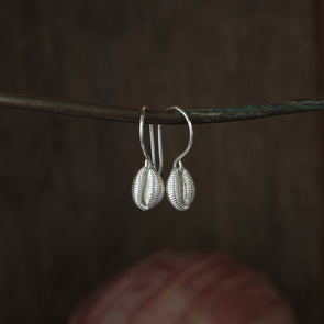 St. Martin's cowrie hooks
