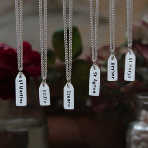 Small luggage label
