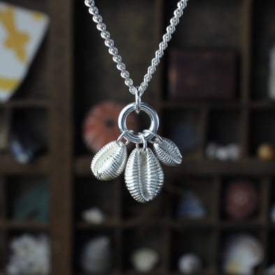 Three cowrie cluster - all silver