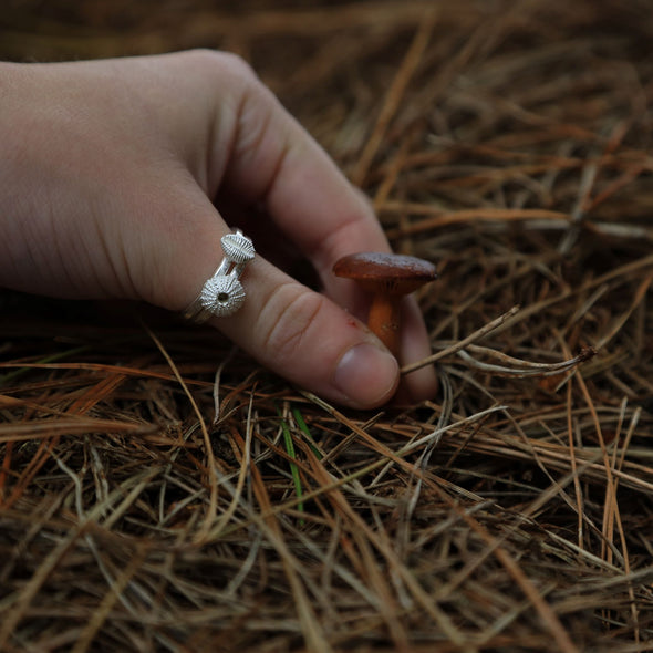 Agnes cowrie ring